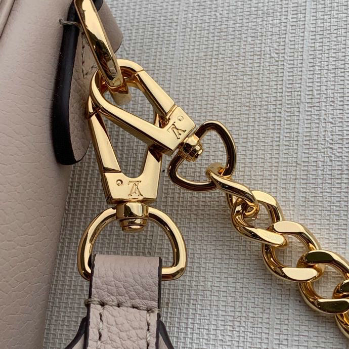 Louis Vuitton Lockme Tender Greige M58557