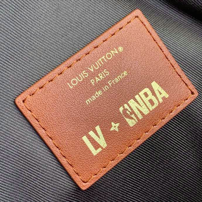 Louis Vuitton Lvxnba Handle Trunk M45785