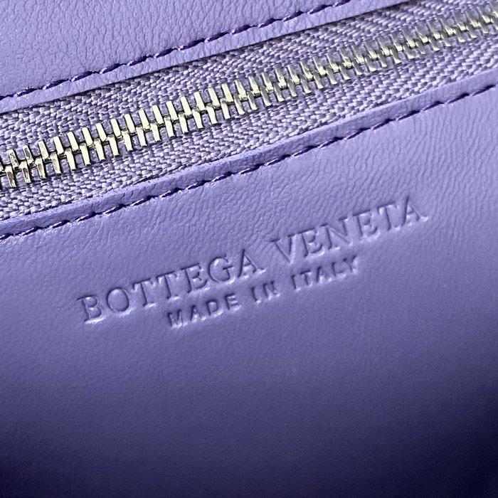 Bottega Veneta Lambskin Cassette B578019