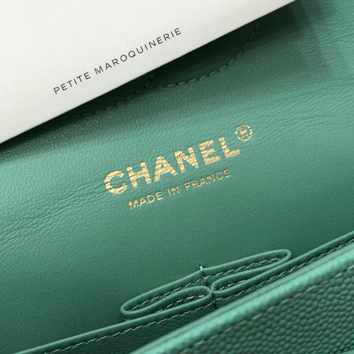 Classic Chanel Grained Calfskin Medium Flap Bag Green CF1112