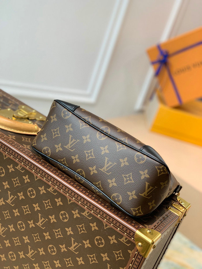 Louis Vuitton Boulogne Black M45832