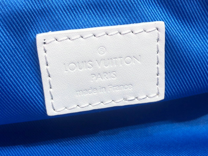 Louis Vuitton Dopp Kit M80500