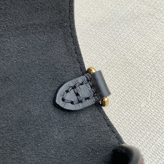 Louis Vuitton Padlock on strap M80559