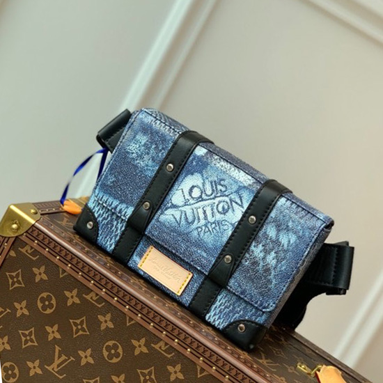 Louis Vuitton Trunk Slingbag Blue N50061