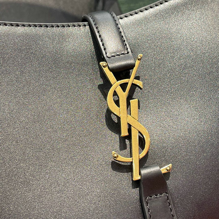 Saint Laurent Monogram Smooth Leahter Hobo Bag 657228