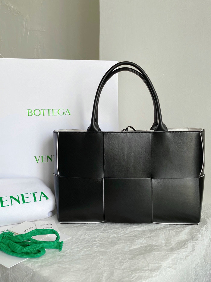 Bottega Veneta Arco Maxi Intrecciato Tote Bag B6091753