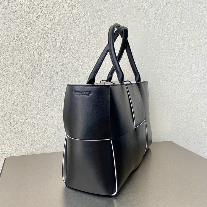 Bottega Veneta Arco Maxi Intrecciato Tote Bag B6091753