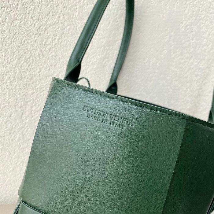 Bottega Veneta Arco Maxi Intrecciato Tote Bag B6091757