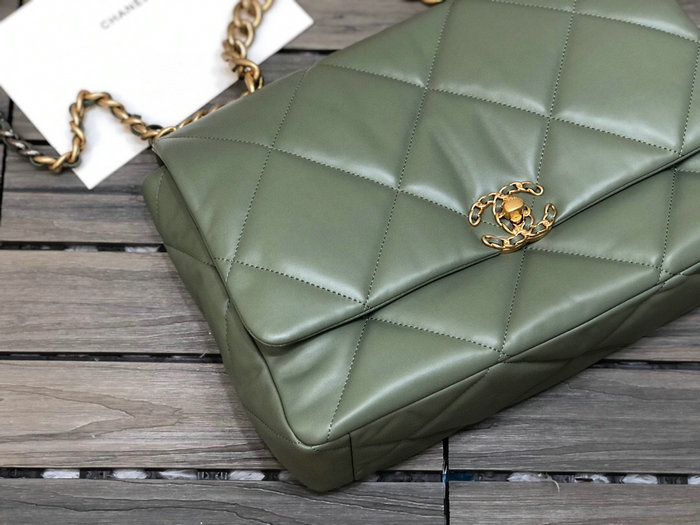 Chanel 19 Lambskin Maxi Flap Bag Green AS1162
