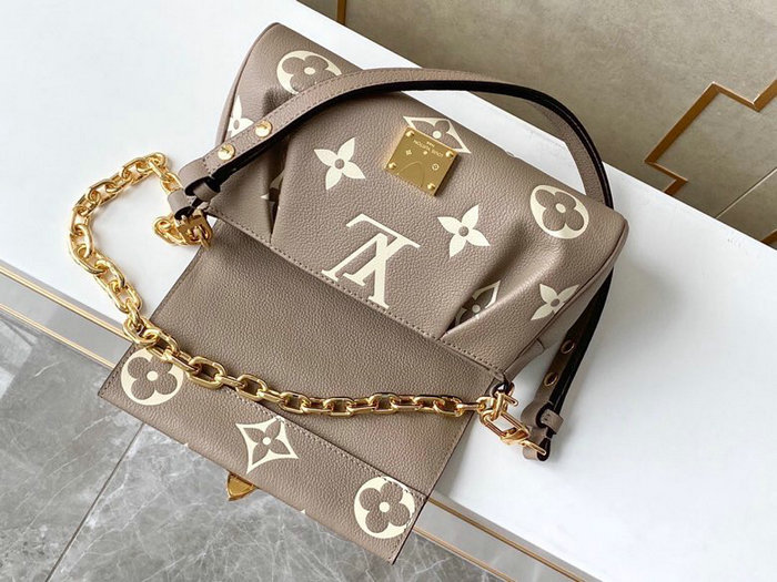 Louis Vuitton Favorite Cream M45813