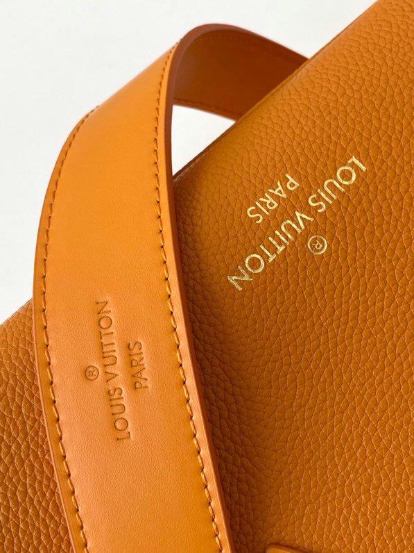 Louis Vuitton ON MY SIDE PM Orange M57730