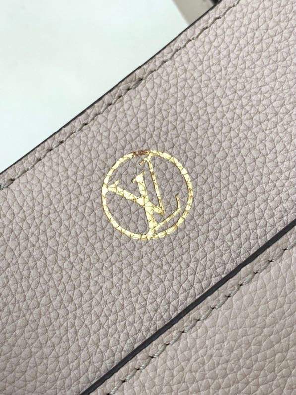 Louis Vuitton On My Side Grey M53823