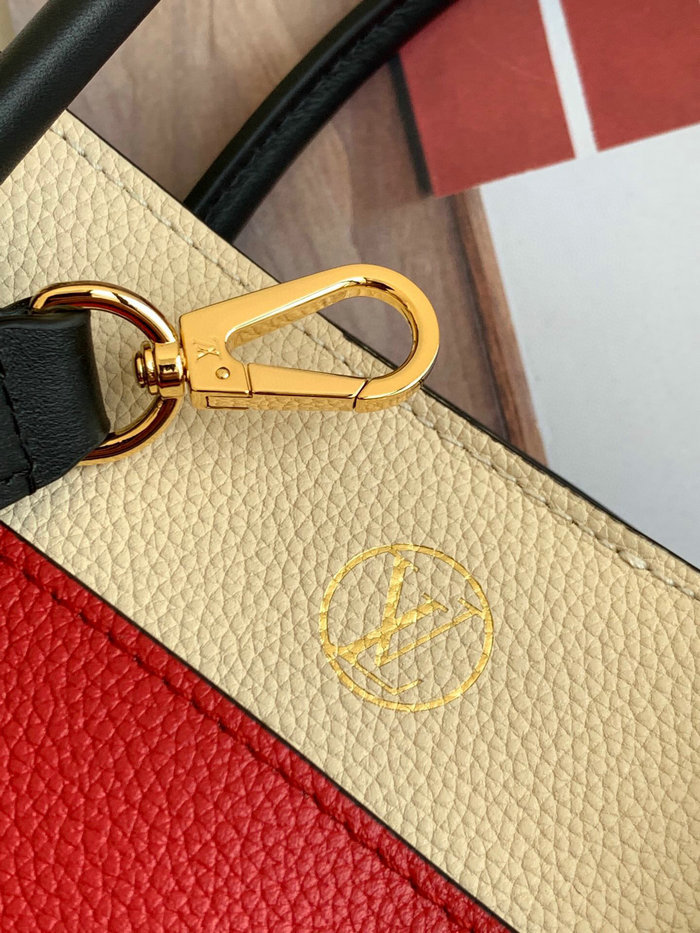 Louis Vuitton On My Side Red M53823