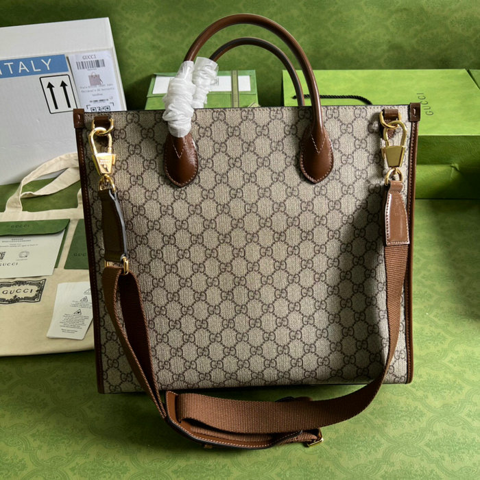 Gucci Medium tote with Interlocking G 674148