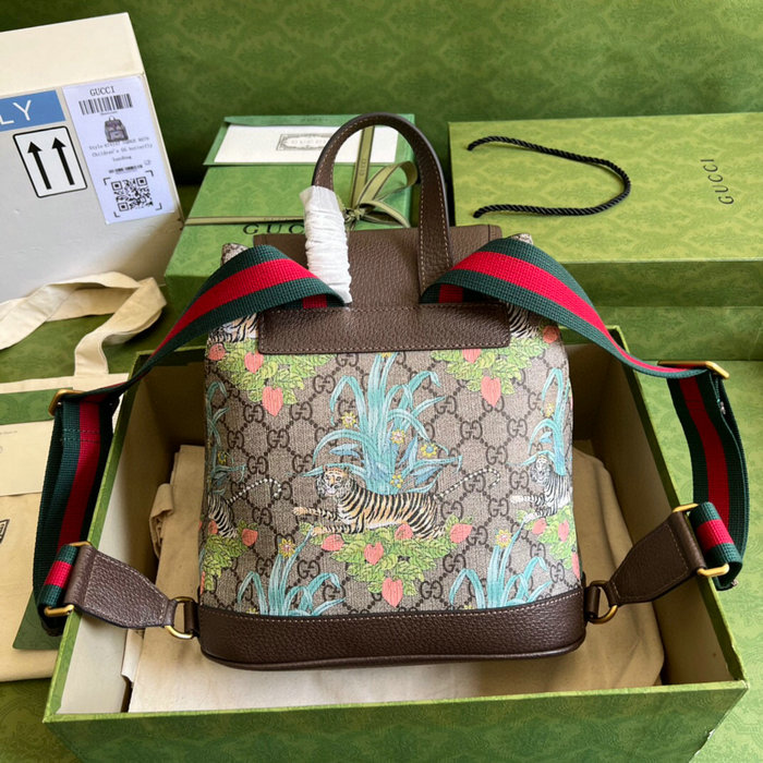 Gucci Backpack with Interlocking G 674147 with print