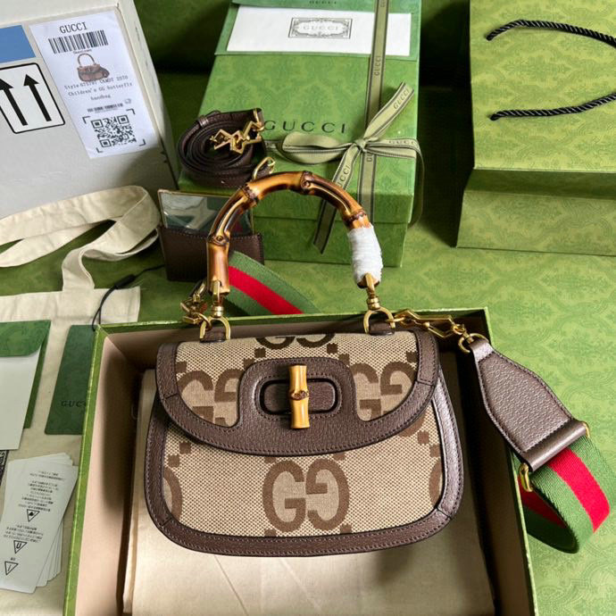 Gucci Small top handle bag with jumbo GG 675797