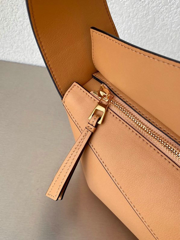 Loewe Puzzle Hobo Shoulder Bag Brown 51067