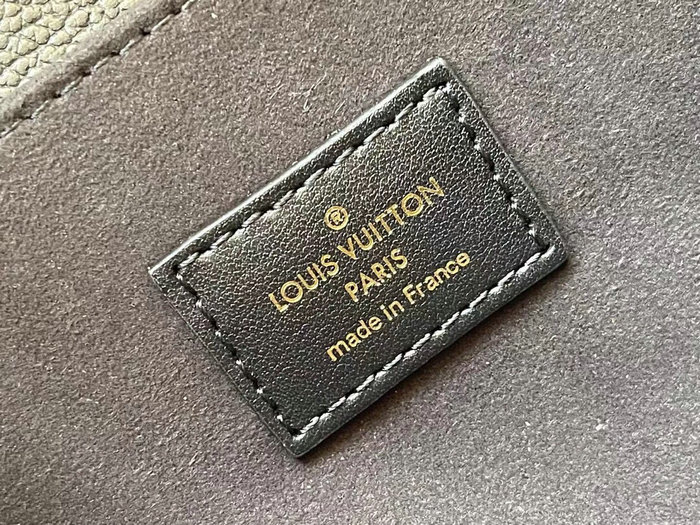 Louis Vuitton Pochette Metis Black M46018