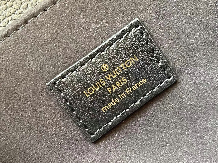Louis Vuitton Pochette Metis Black M46018