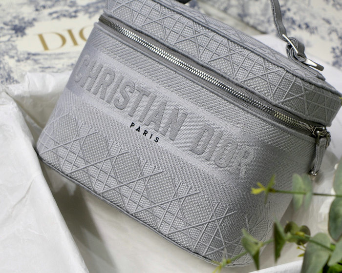 Dior Diortravel Vanity Case Grey DM9039