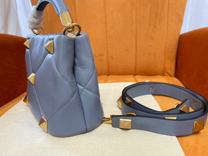 Valentino Garavani Roman Stud Leather Shoulder Bag Blue V0199
