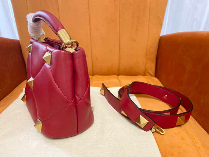 Valentino Garavani Roman Stud Leather Shoulder Bag Red V0199