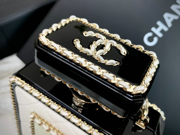 Chanel No 5 Perfume Bottle Bag SS20113