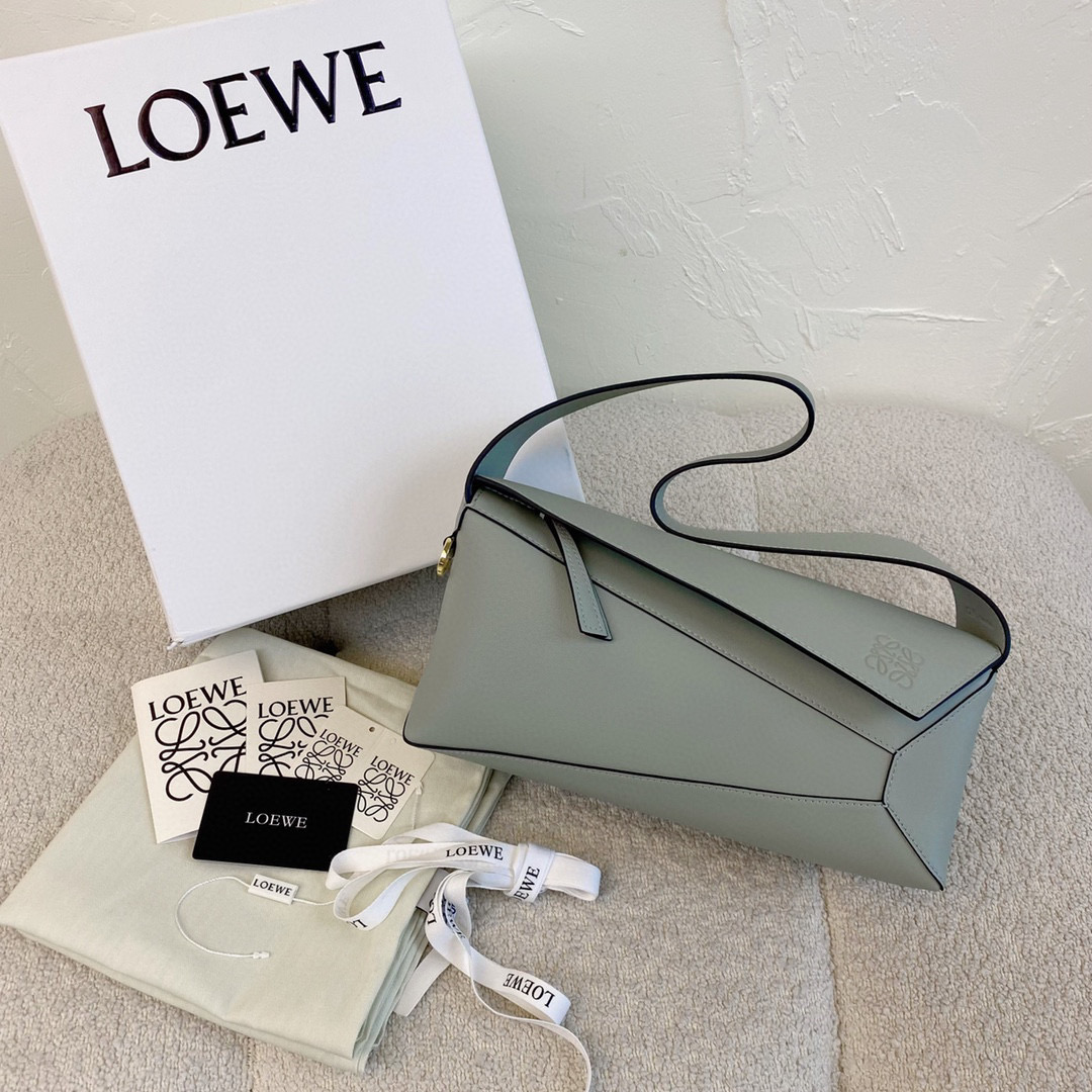 Loewe Puzzle Hobo Shoulder Bag Grey L51067