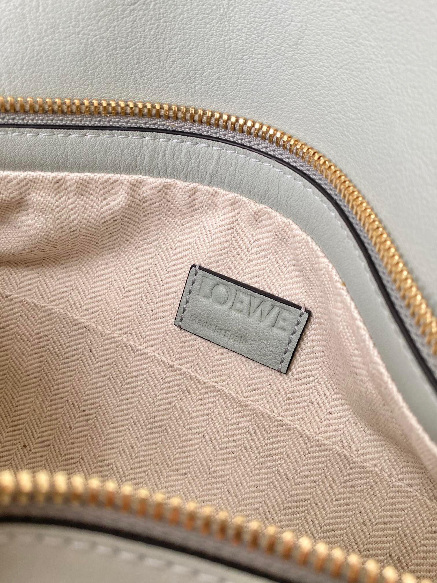 Loewe Puzzle Hobo Shoulder Bag Grey L51067