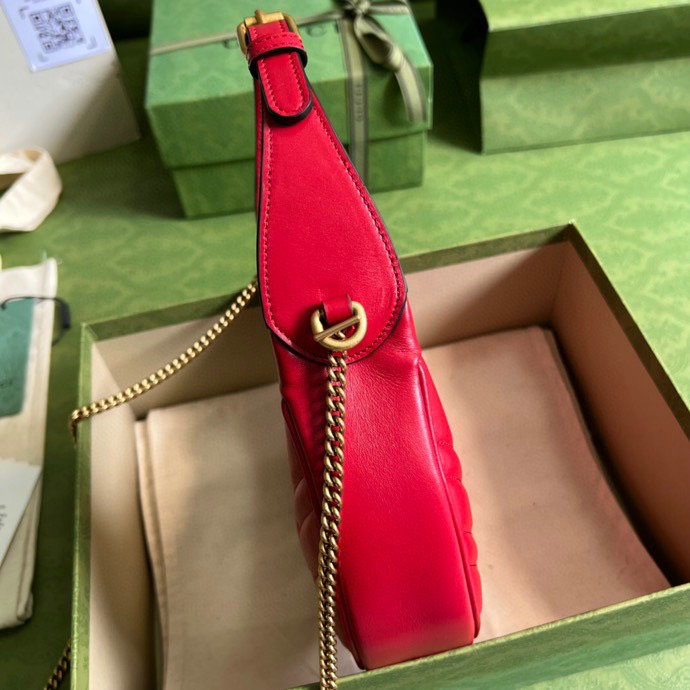Gucci GG Marmont half-moon-shaped mini bag red 699514