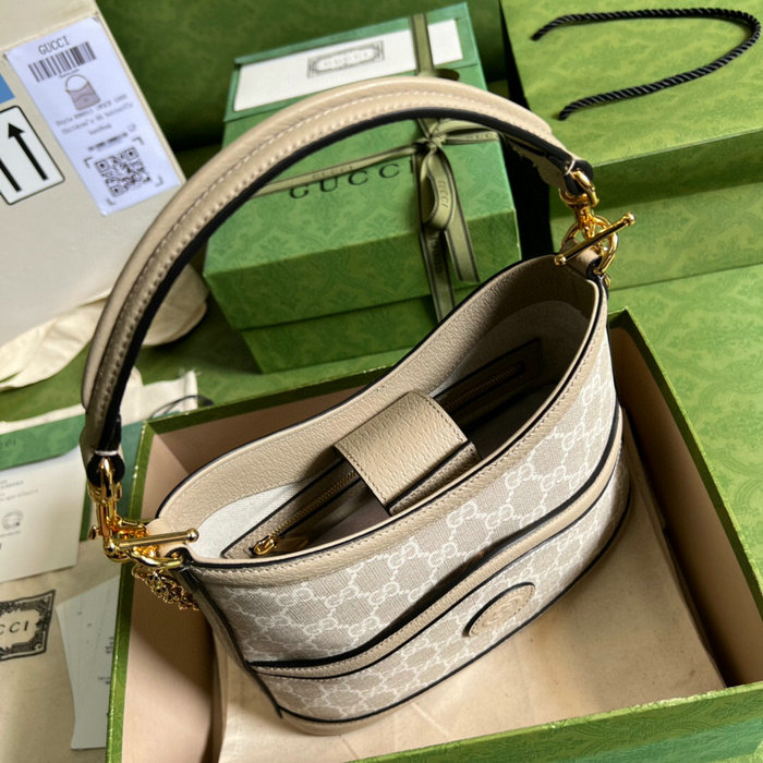 Gucci Large shoulder bag with Interlocking G 696011