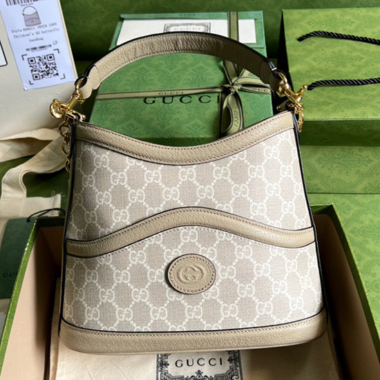 Gucci Large shoulder bag with Interlocking G 696011