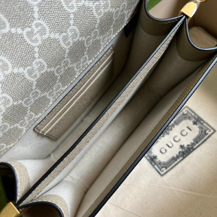 Gucci Mini shoulder bag with Interlocking G 671620