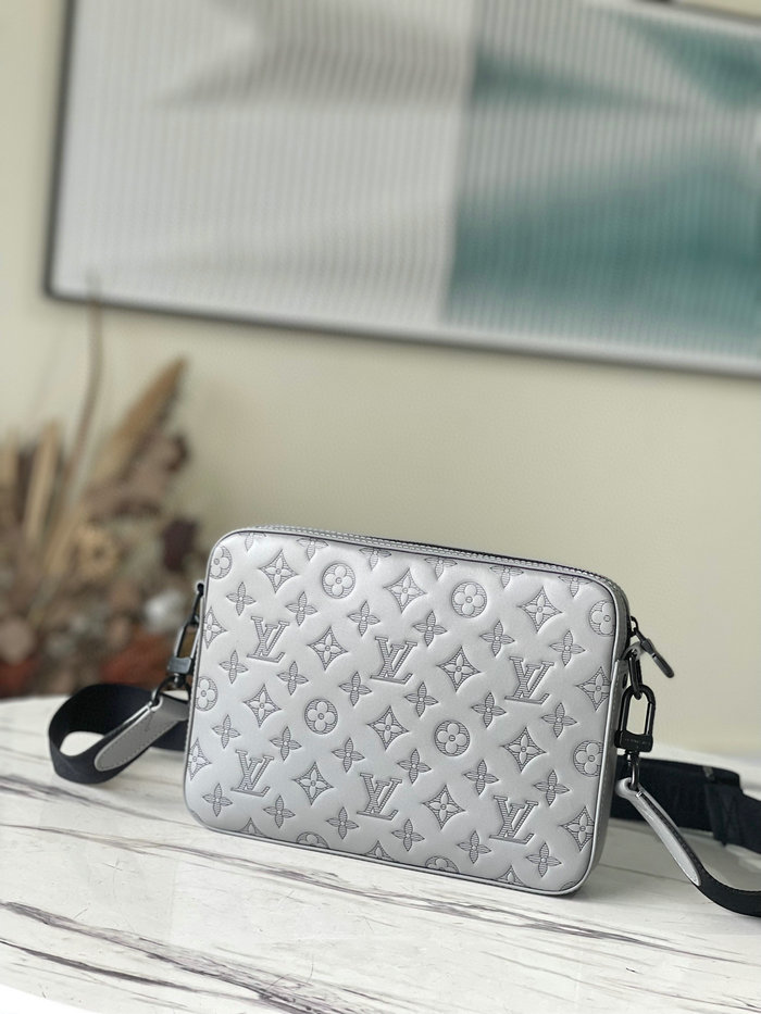 Louis Vuitton DUO MESSENGER M46104