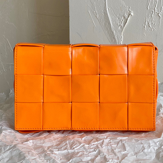 Bottega Veneta Cassette intreccio leather bag Orange B6672981