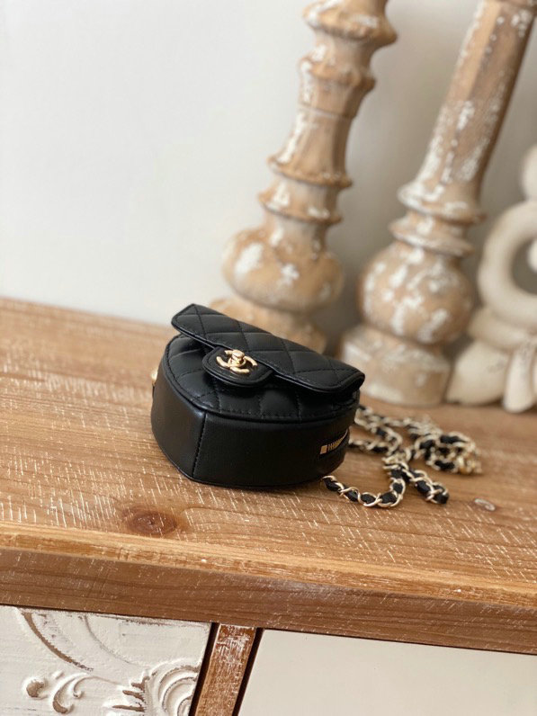 Chanel Lambskin Belt Bag Black AS81202