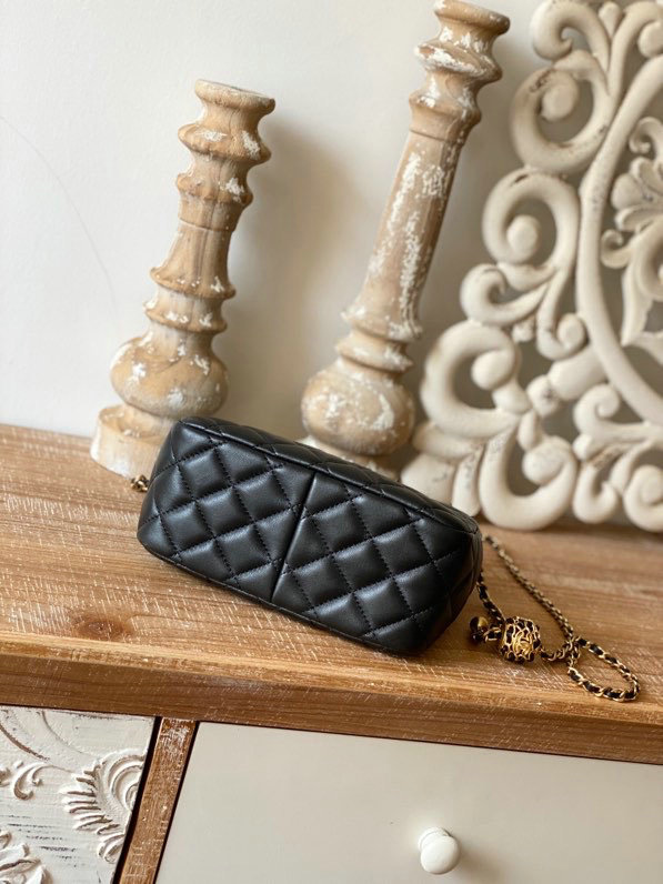 Chanel Lambskin Crossbody Bag Black AS3259