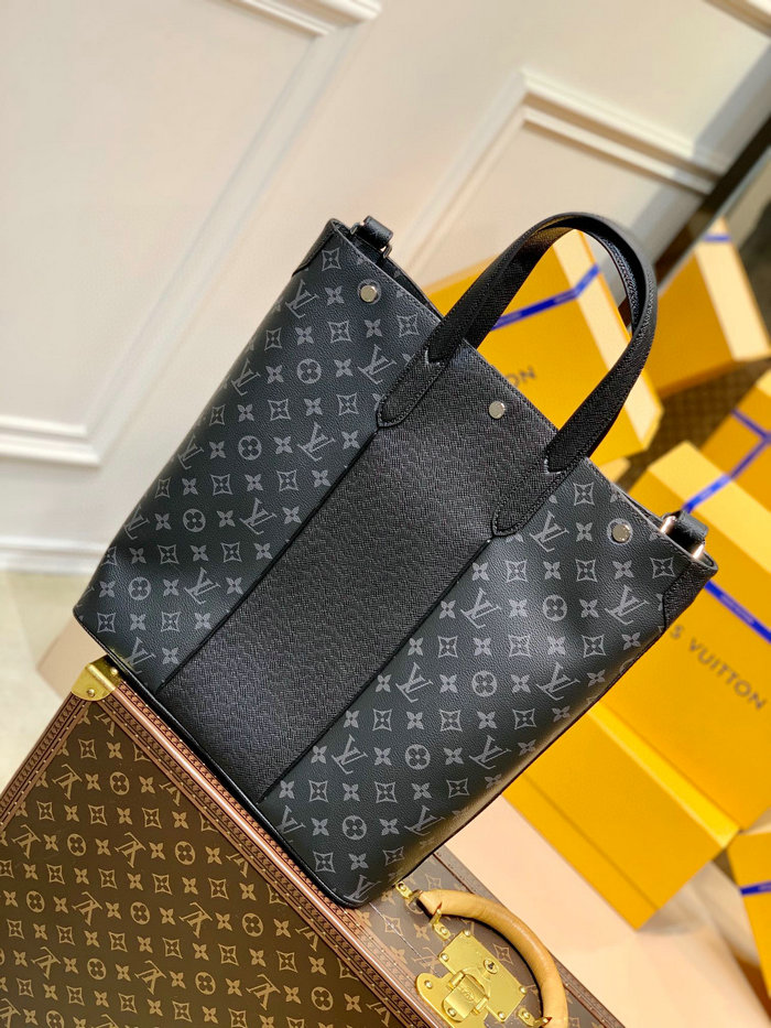 Louis Vuitton Outdoor Tote M30431