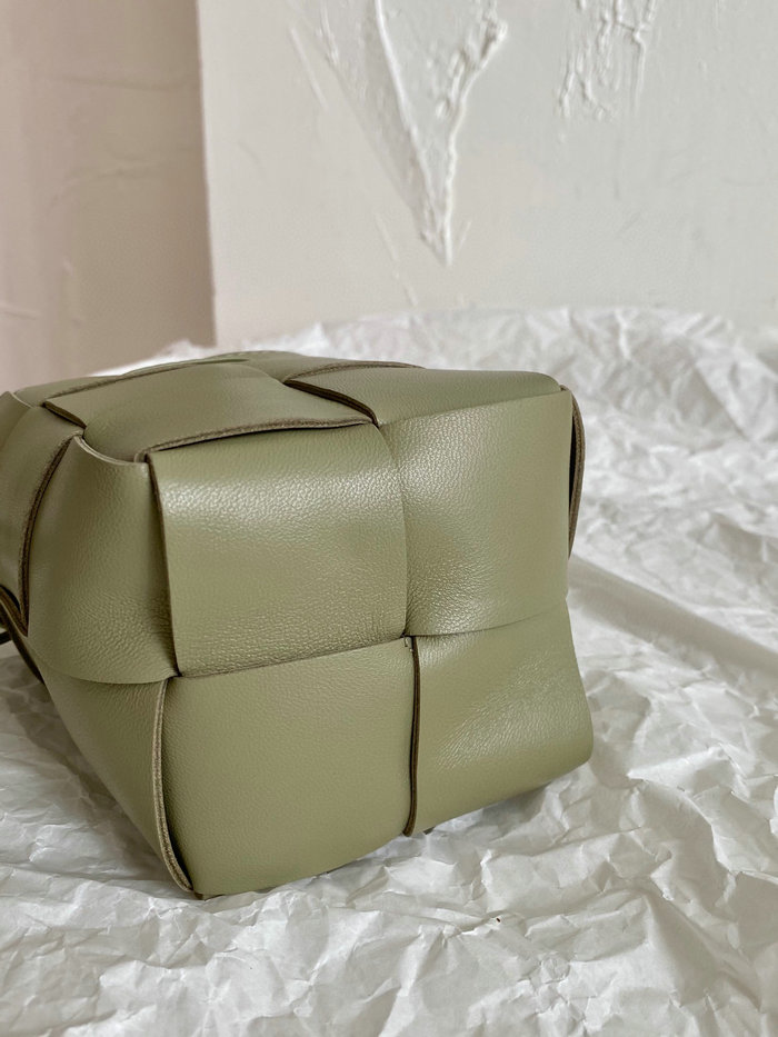 Bottega Veneta Cassette Mini Bucket Bag Green B62081