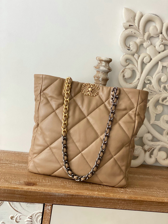 CHANEL 19 SHOPPING BAG Beige AS3519