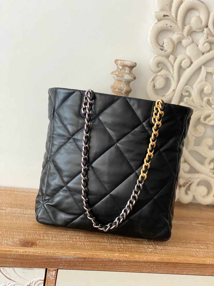 CHANEL 19 SHOPPING BAG Black AS3519