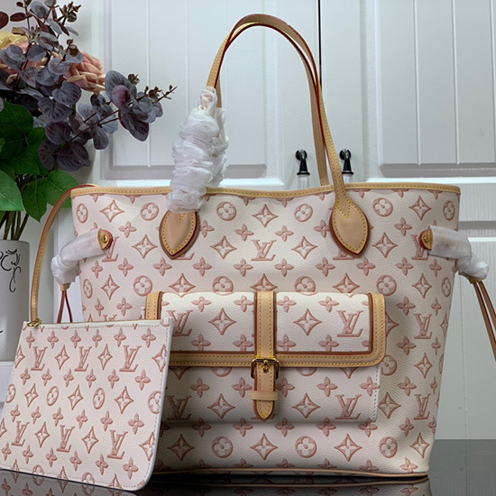 Louis Vuitton NEVERFULL MM Beige M20921