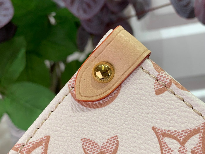 Louis Vuitton ONTHEGO MM Beige M46154