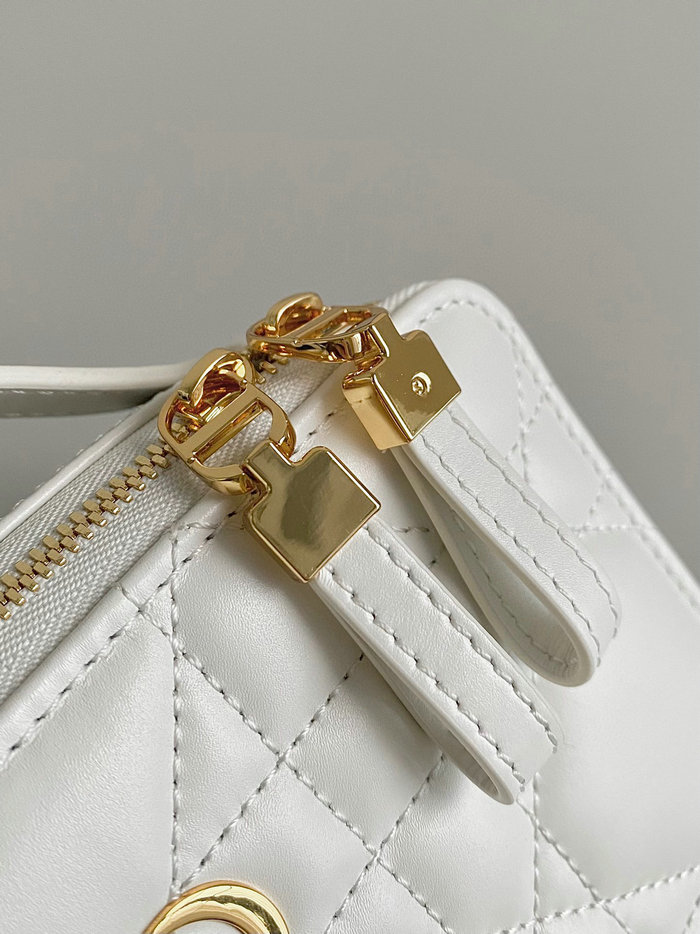 DIOR CARO BOX BAG WITH CHAIN White D7301