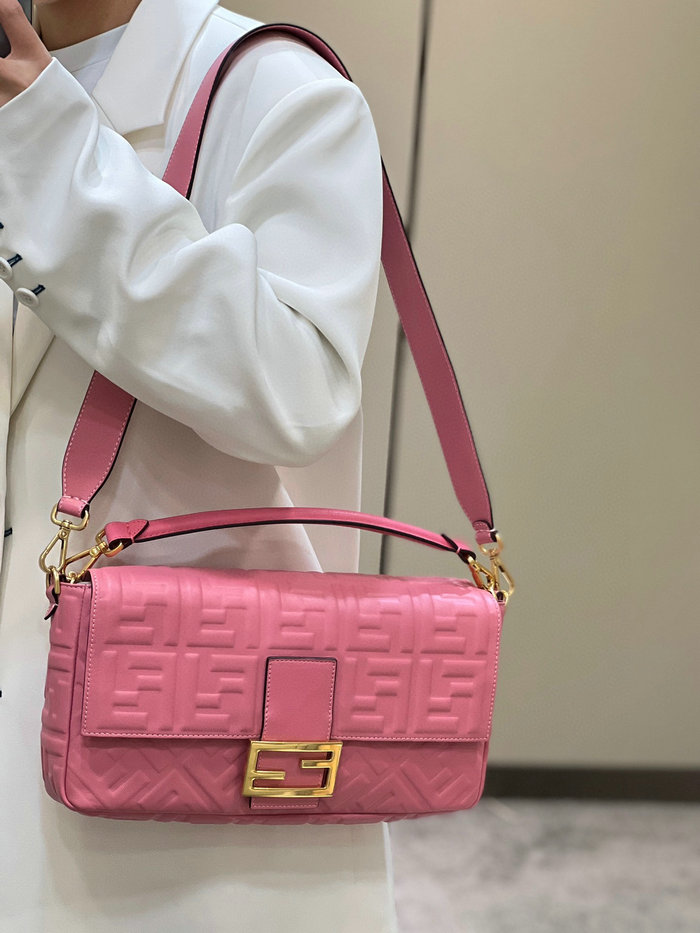 Fendi Baguette Leather Bag Pink F0192