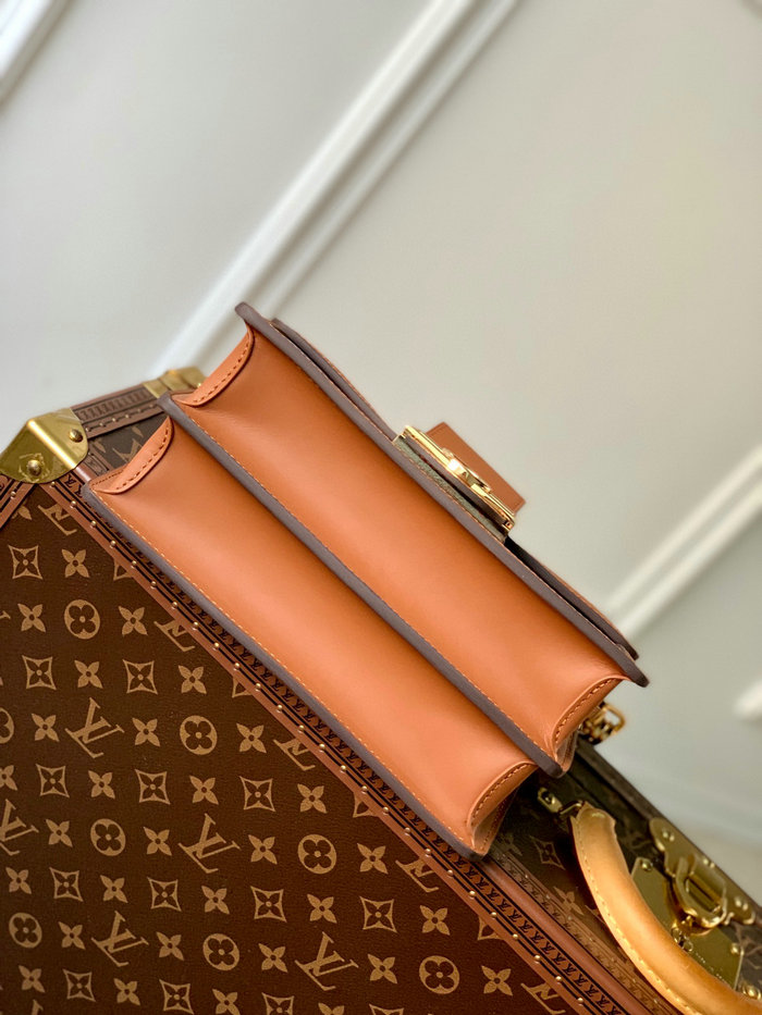 Louis Vuitton DAUPHINE MM M21266