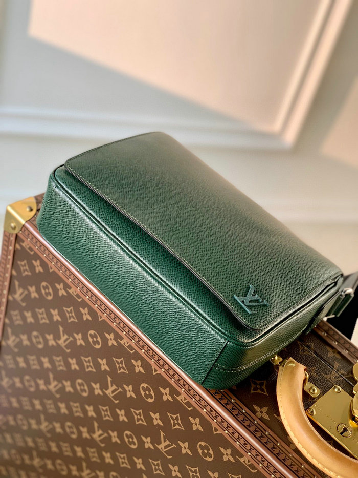 Louis Vuitton DISTRICT PM Green M30861