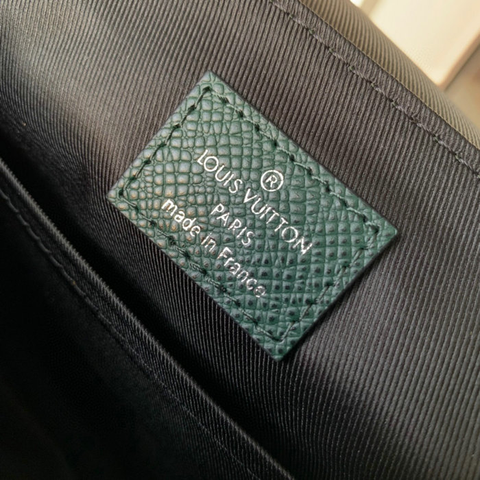 Louis Vuitton DISTRICT PM Green M30861