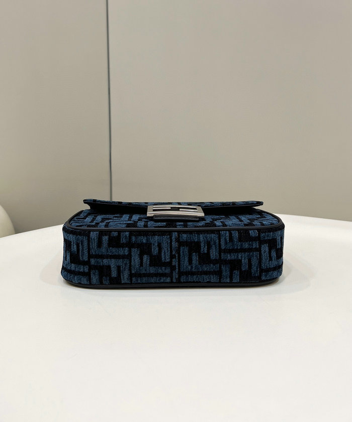 Fendi Baguette Chain Midi tapestry fabric bag Blue F8533