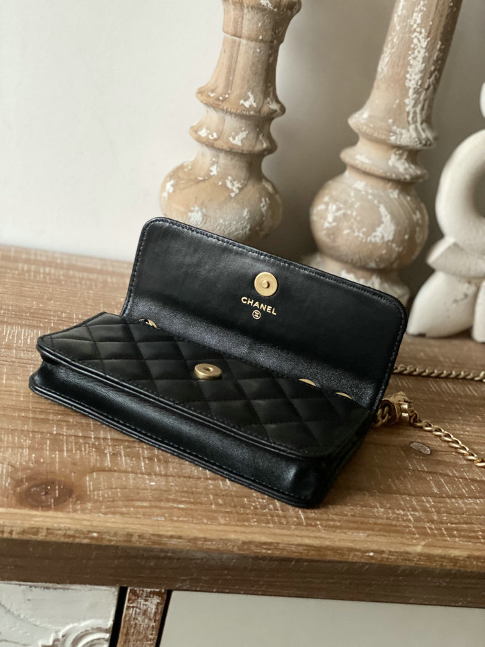 Chanel Lambskin Chain Wallet Black AP81224